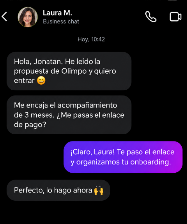 Conversación por mensaje directo: una interesada escribe que ha leído la propuesta de Olimpo, elige el acompañamiento de 3 meses y pide el enlace de pago